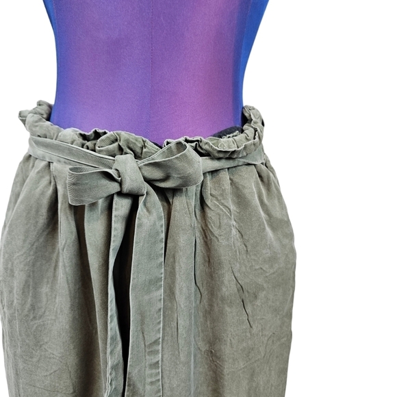 Guess Olive Green Lycocell Jogger Pants Size‎ Large Women's - Picture 3 of 10